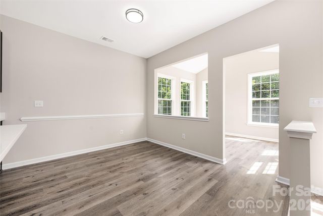 13834 Riding Hill Avenue, Charlotte, NC 28213
