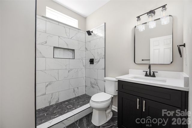 13834 Riding Hill Avenue, Charlotte, NC 28213