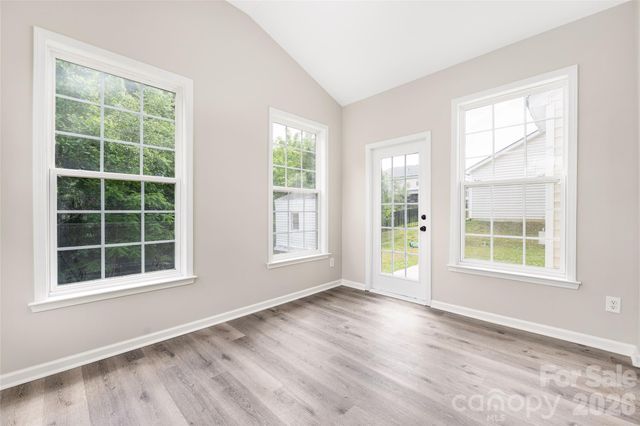 13834 Riding Hill Avenue, Charlotte, NC 28213
