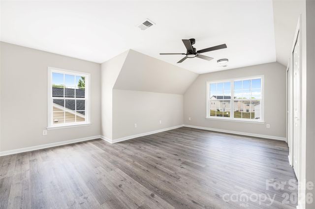 13834 Riding Hill Avenue, Charlotte, NC 28213