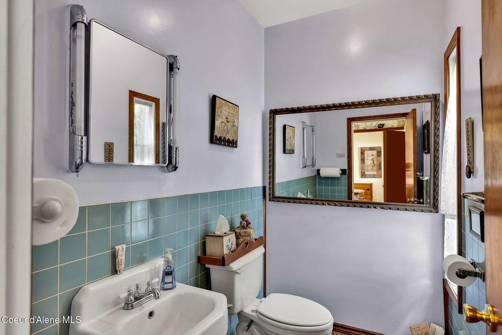 134 N FREDERICK AVE, Harrison, ID 83833 photo 15