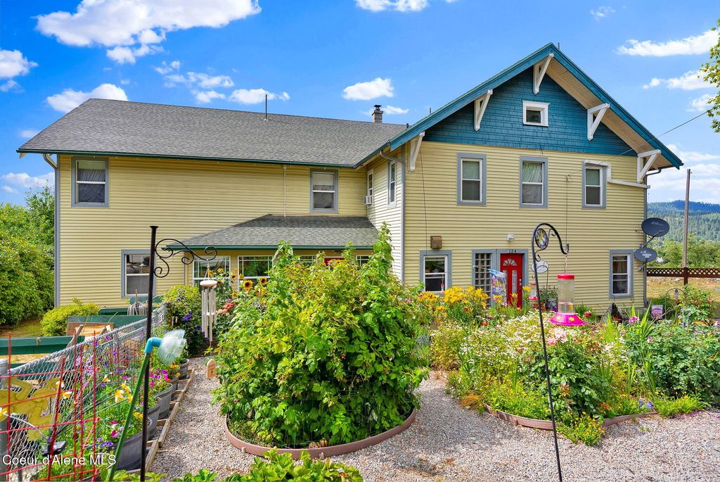 134 N FREDERICK AVE, Harrison, ID 83833 photo 2