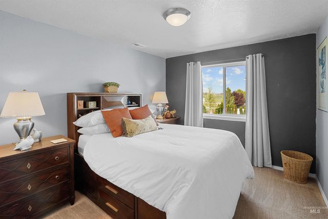 855 Canyon Crest Dr., Twin Falls, ID 83301