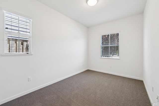 1737 Linden Ln, Santa Rosa, CA 95404