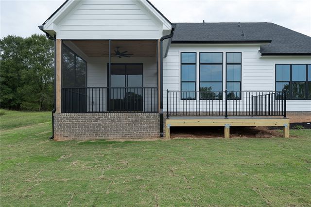 723 Holliday Dam Road, Honea Path, SC 29654