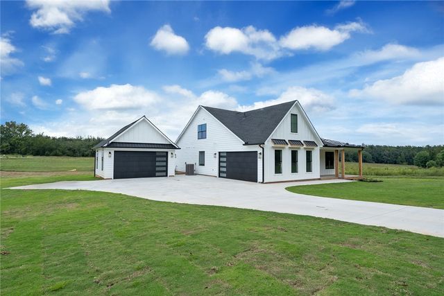 723 Holliday Dam Road, Honea Path, SC 29654