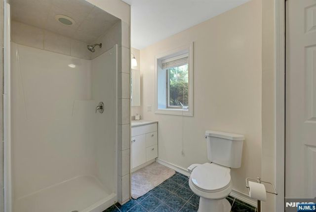 252 Mabel Place, Franklin Lakes, NJ 07417