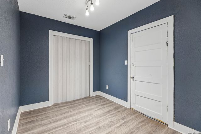 253 Carroll, San Antonio, TX 78225