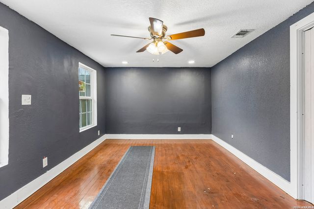 253 Carroll, San Antonio, TX 78225