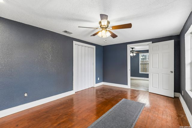 253 Carroll, San Antonio, TX 78225