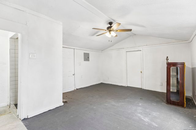 253 Carroll, San Antonio, TX 78225