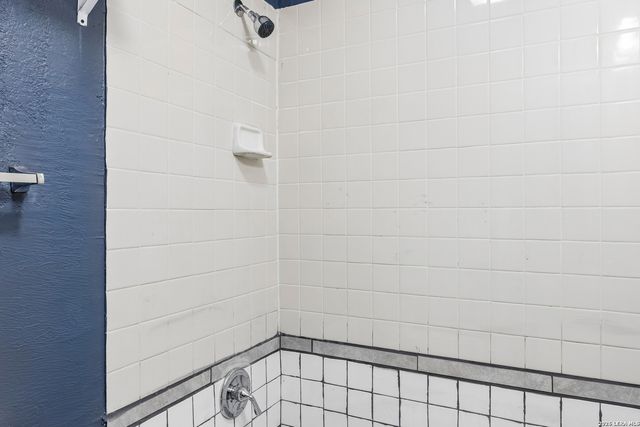 253 Carroll, San Antonio, TX 78225