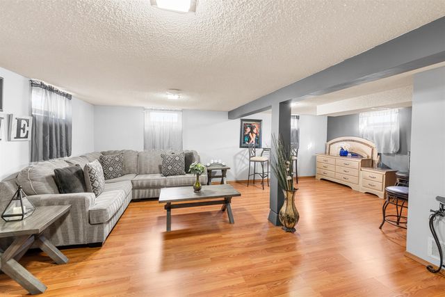 1107 Harold Ave, Salina, KS 67401