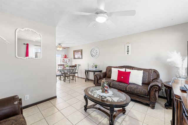 1107 Harold Ave, Salina, KS 67401