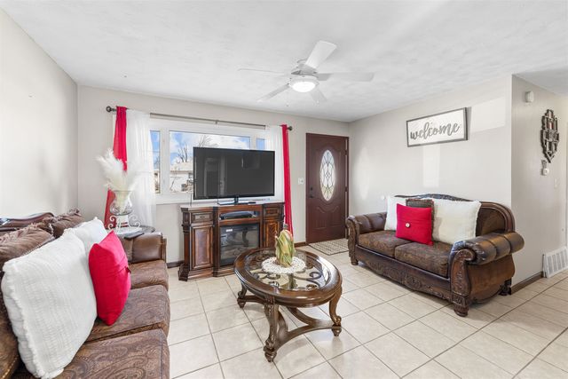 1107 Harold Ave, Salina, KS 67401