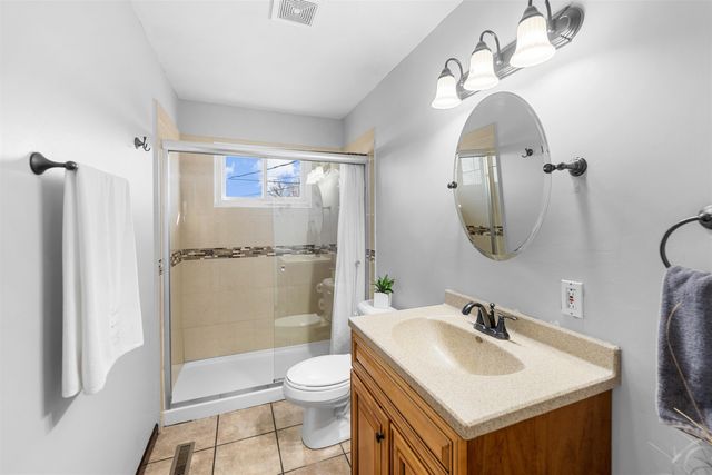 1107 Harold Ave, Salina, KS 67401