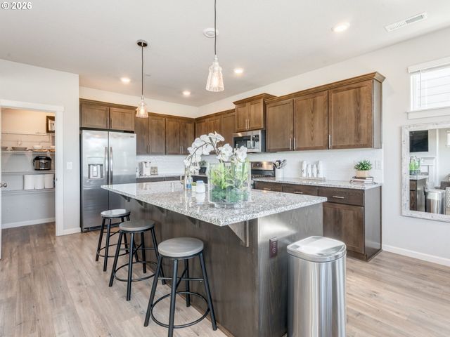 6662 N 89TH Loop, Camas, WA 98607