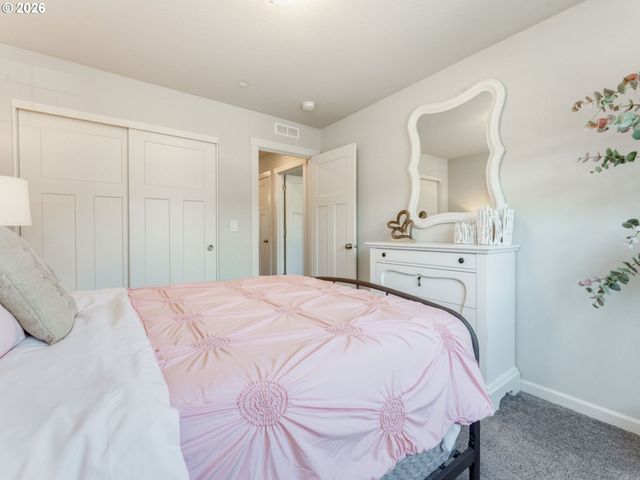 6662 N 89TH Loop, Camas, WA 98607