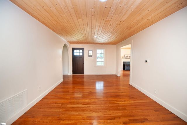 550 Landrum Mill Road, Landrum, SC 29356