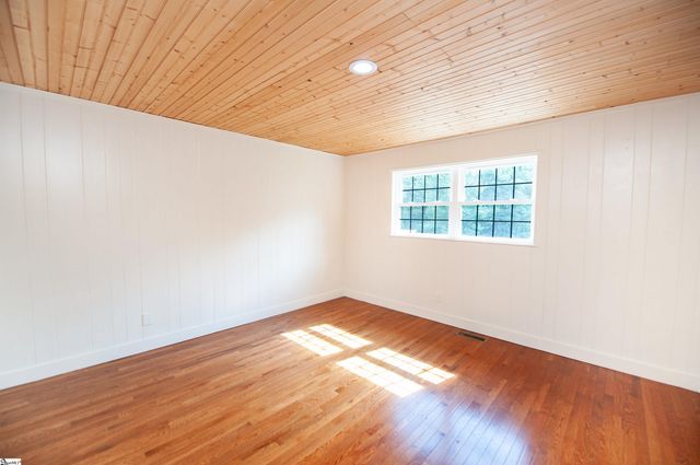550 Landrum Mill Road, Landrum, SC 29356