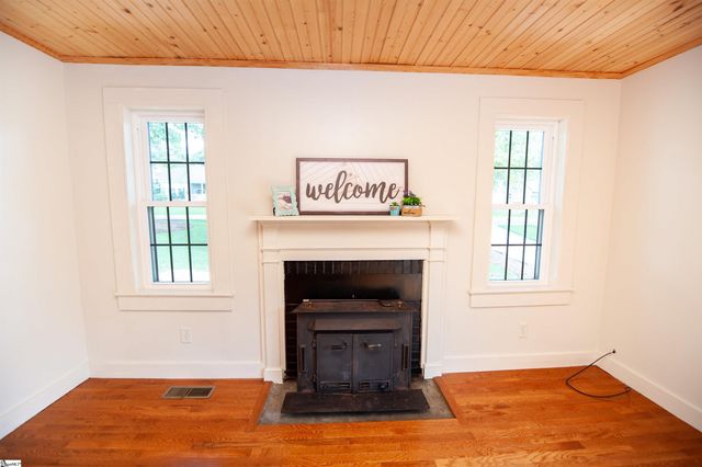 550 Landrum Mill Road, Landrum, SC 29356