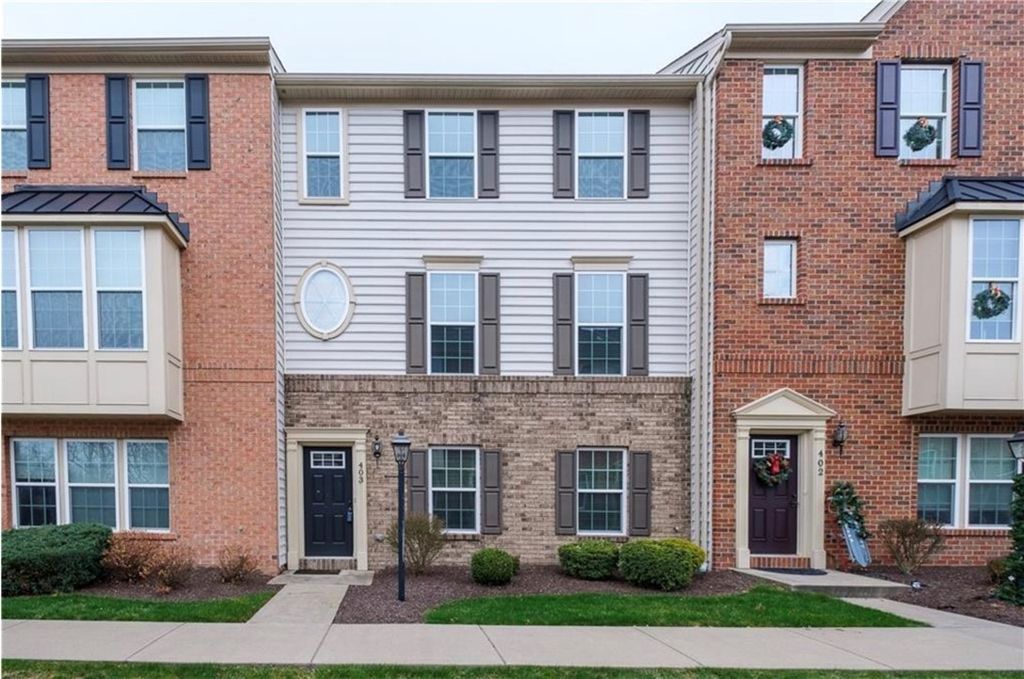 403 Pointe View Drive, Adams Twp, PA 16046