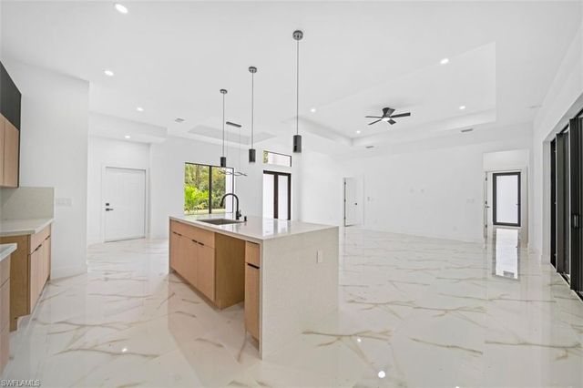 1110 Rush AVE, Lehigh Acres, FL 33972