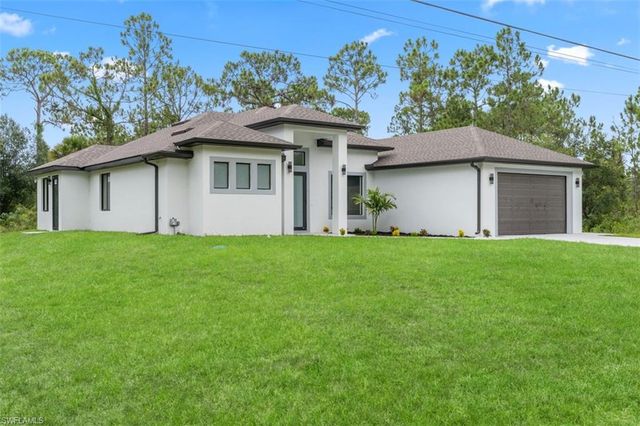 1110 Rush AVE, Lehigh Acres, FL 33972