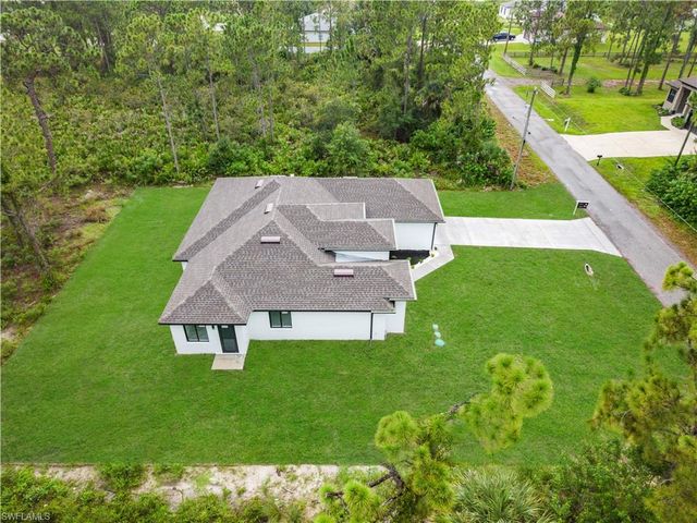 1110 Rush AVE, Lehigh Acres, FL 33972