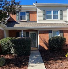 9232 N Vicksburg Park Court, Charlotte, NC 28210