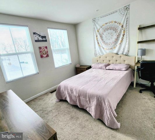 2 CHARLOTTE ST, Hagerstown, MD 21740