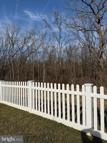 2 CHARLOTTE ST, Hagerstown, MD 21740