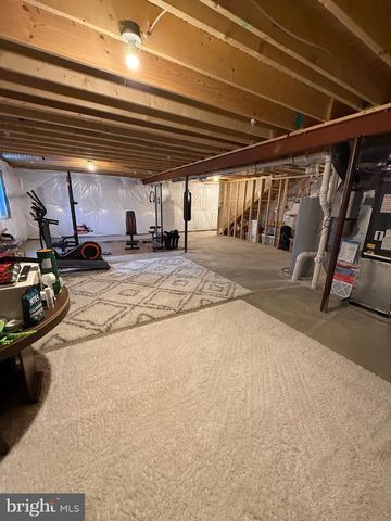 2 CHARLOTTE ST, Hagerstown, MD 21740