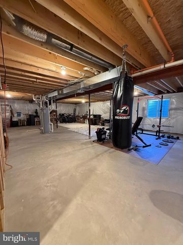 2 CHARLOTTE ST, Hagerstown, MD 21740