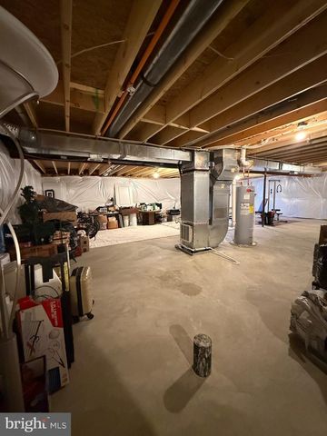 2 CHARLOTTE ST, Hagerstown, MD 21740