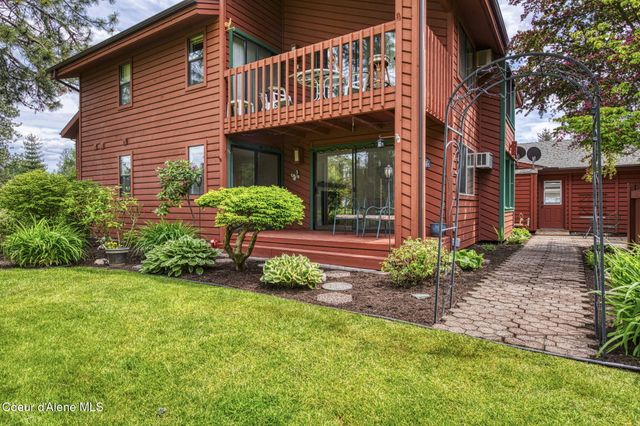 5299 W Green Ct, Unit 2, Rathdrum, ID 83858