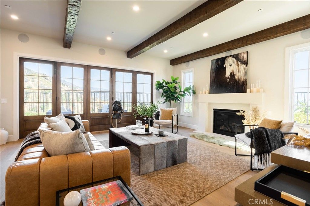 Image 14 of property listing at 9 Nathaniel, Sierra Madre, CA 91024
