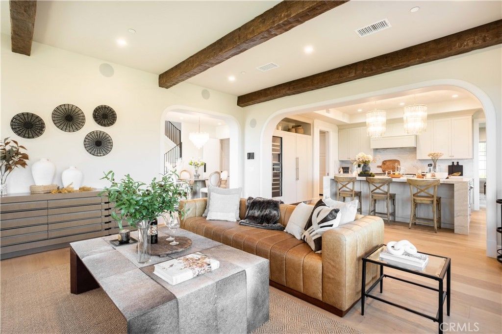 Image 16 of property listing at 9 Nathaniel, Sierra Madre, CA 91024