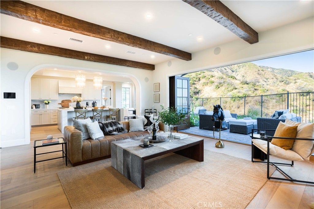 Image 19 of property listing at 9 Nathaniel, Sierra Madre, CA 91024