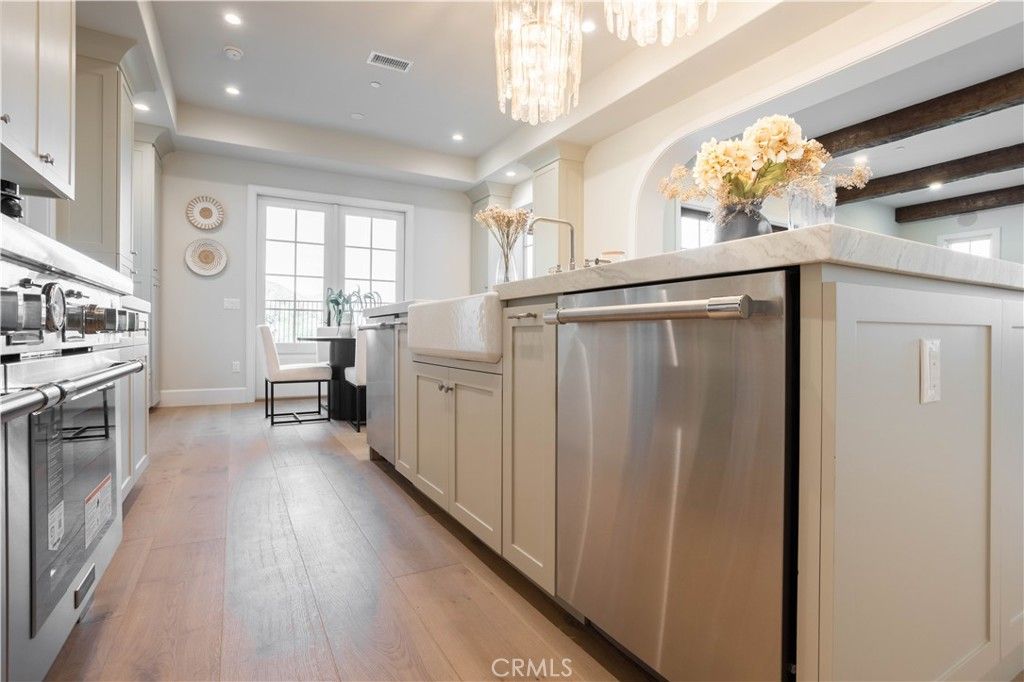 Image 24 of property listing at 9 Nathaniel, Sierra Madre, CA 91024