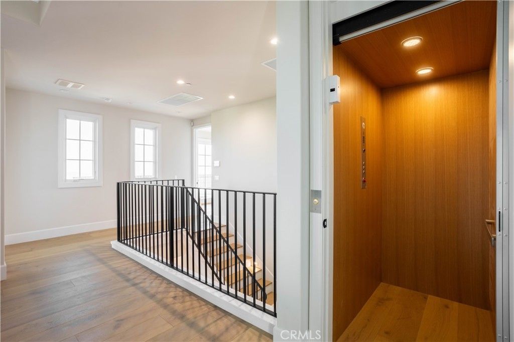 Image 35 of property listing at 9 Nathaniel, Sierra Madre, CA 91024
