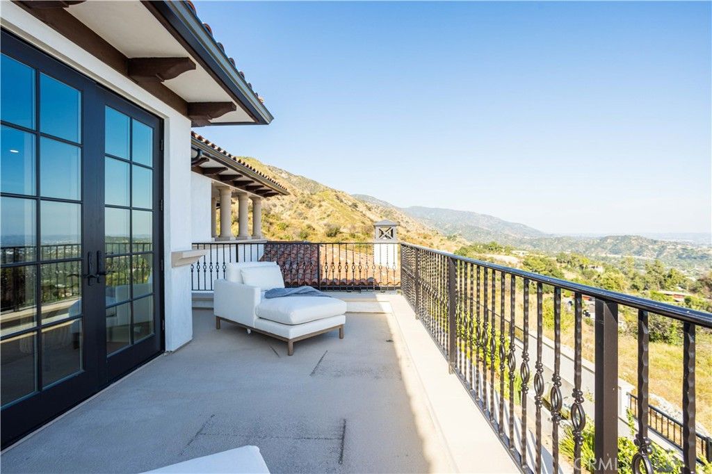 Image 38 of property listing at 9 Nathaniel, Sierra Madre, CA 91024