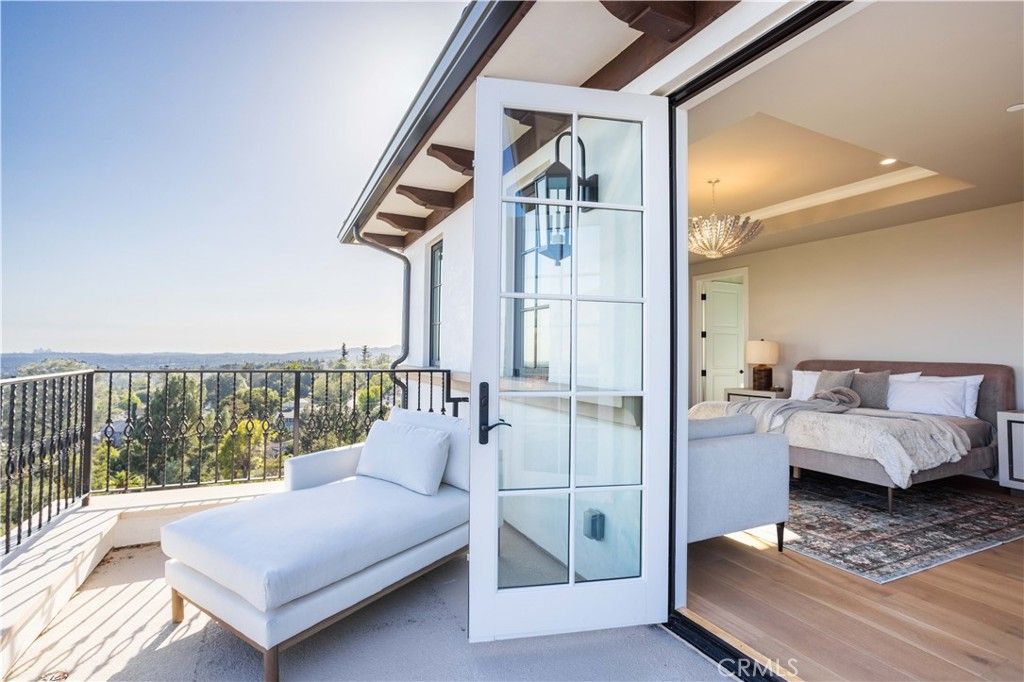 Image 39 of property listing at 9 Nathaniel, Sierra Madre, CA 91024