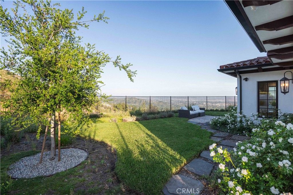 Image 59 of property listing at 9 Nathaniel, Sierra Madre, CA 91024