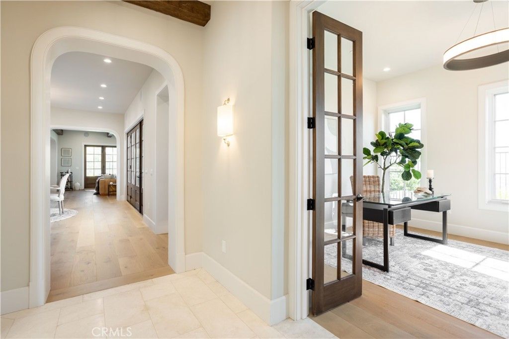 Image 6 of property listing at 9 Nathaniel, Sierra Madre, CA 91024