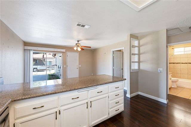 591 Palm, San Jacinto, CA 92582