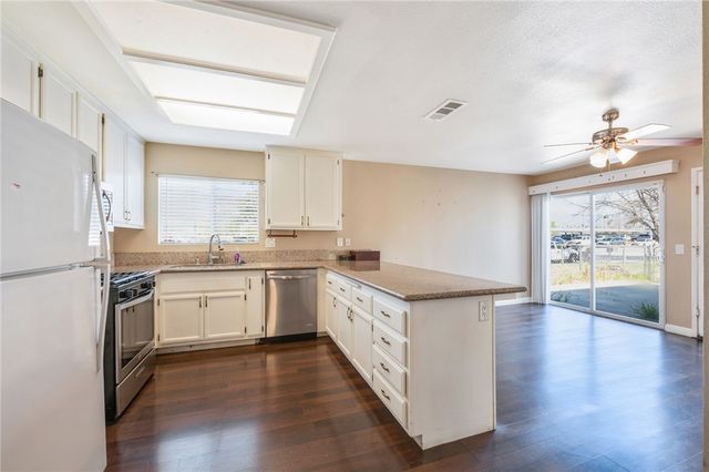 591 Palm, San Jacinto, CA 92582