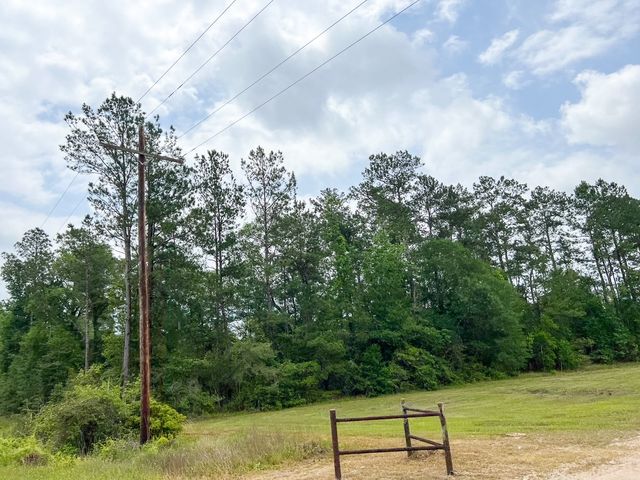 013 Old Arco Rd, Silsbee, TX 77656
