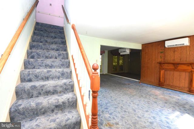 12 PICNIC WOODS CIR, Lititz, PA 17543