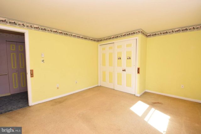12 PICNIC WOODS CIR, Lititz, PA 17543
